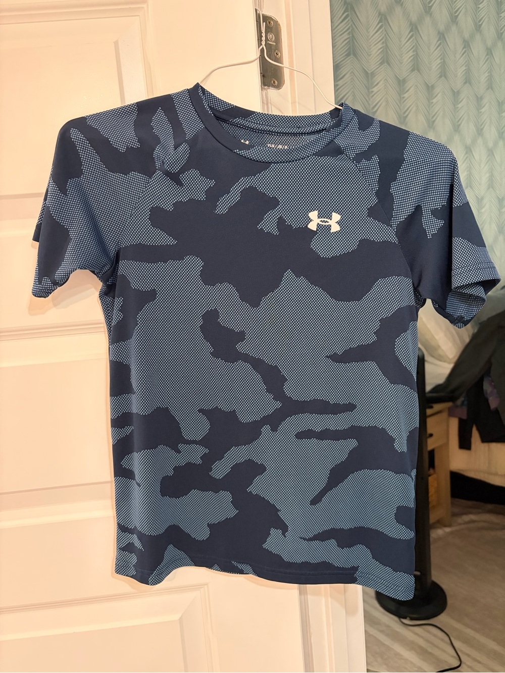 Under Armour Boys Navy and Light Blue Camo Performance Tee